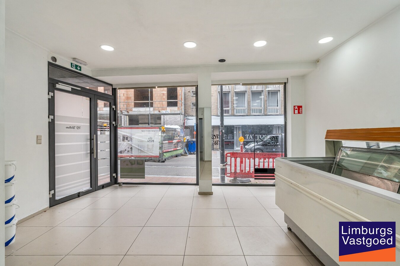 Commercieel uitstekend gelegen handelspand, 60m² 
