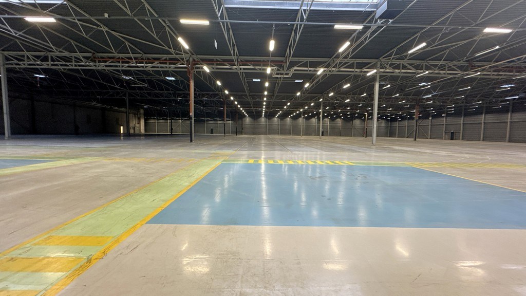Logistiek bedrijfspand te huur nabij E19 in Mechelen-Noord