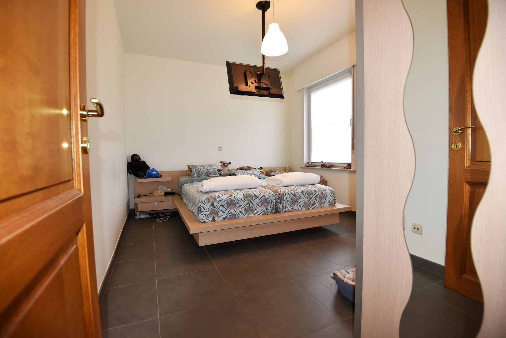Ruime open bebouwing met 5 slaapkamers te Adegem 