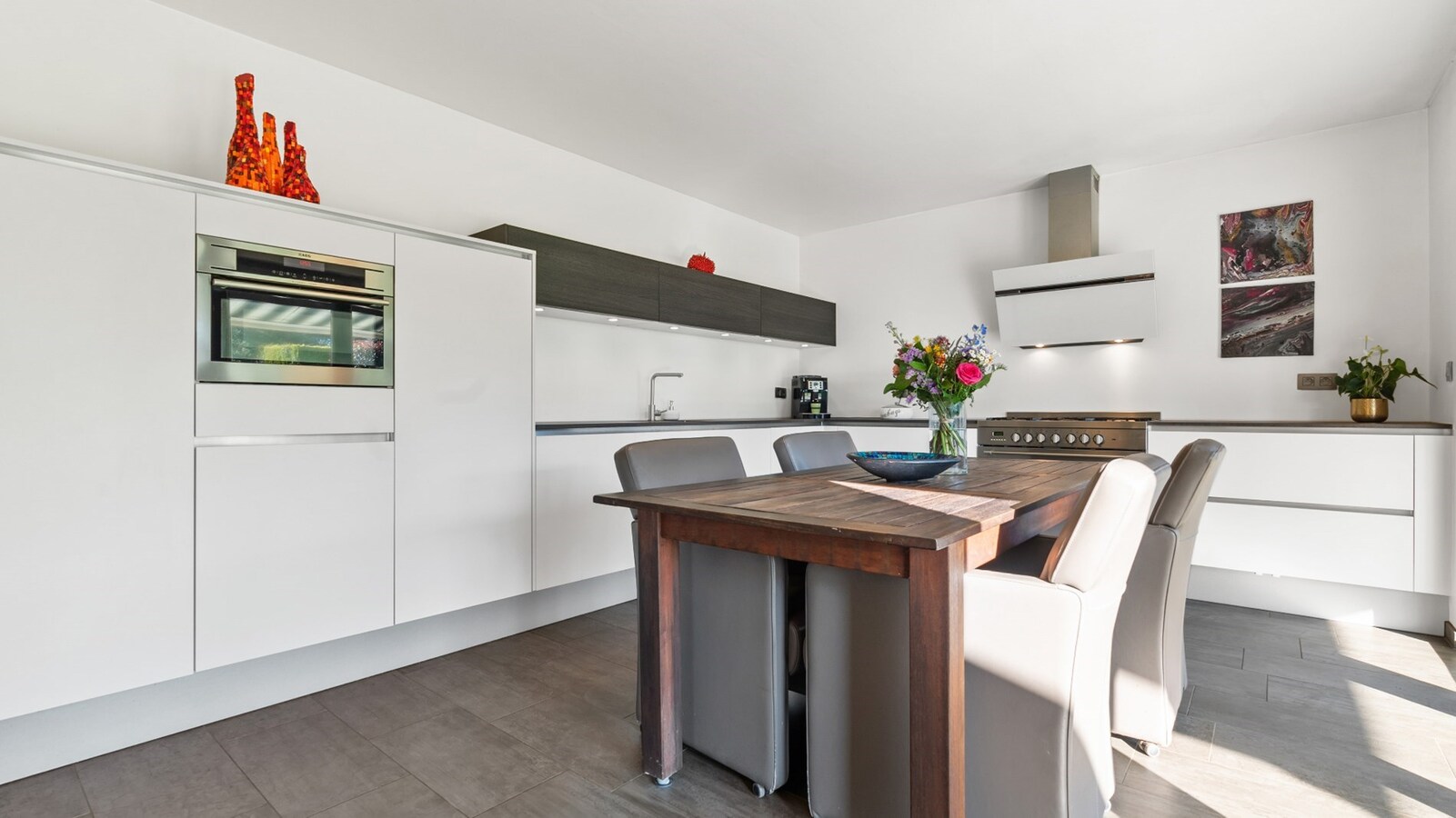 Vrijstaande gezinswoning op slechts 10 minuutjes van Maastricht! 