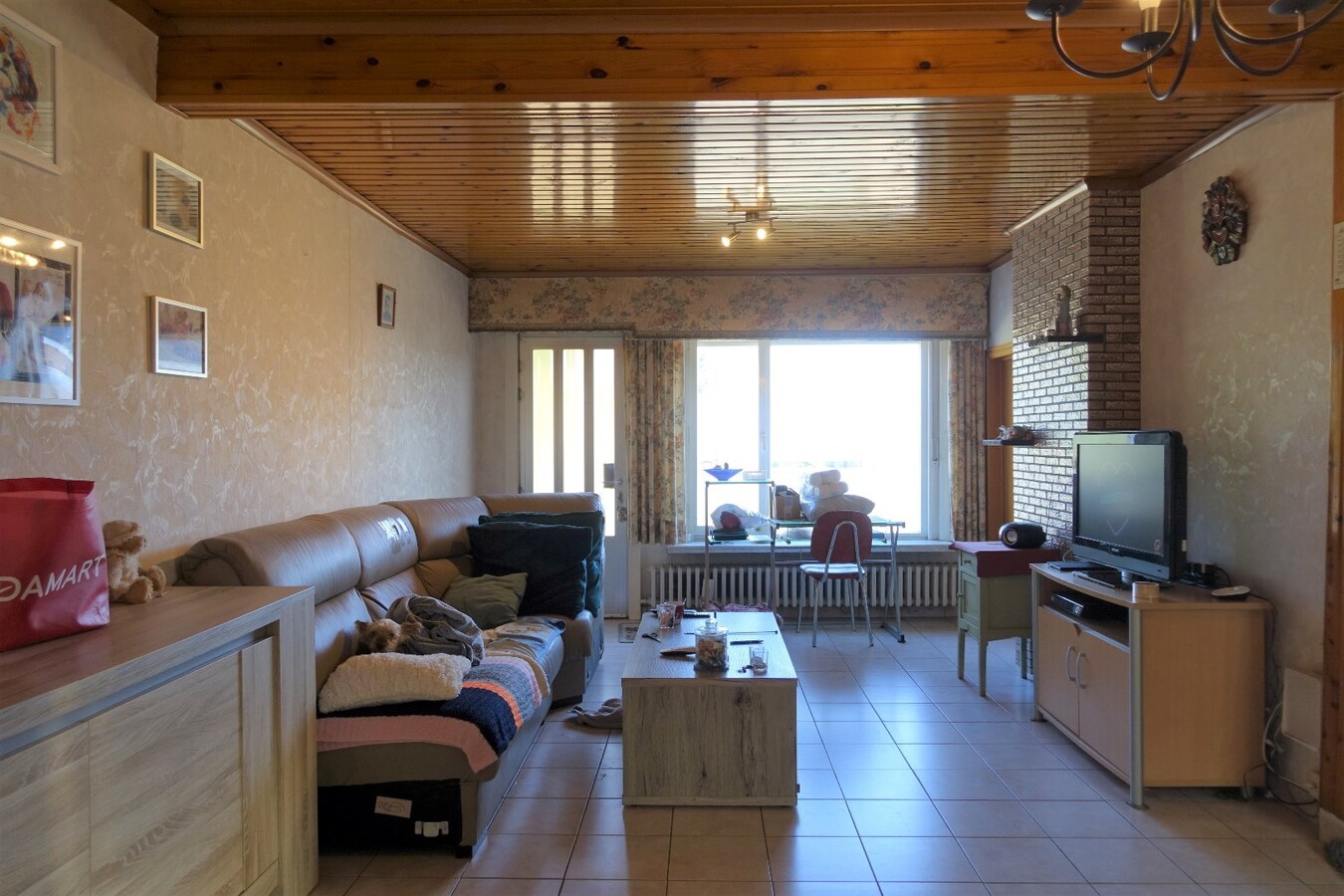 Uitzonderlijk gelegen woning met grote tuin 