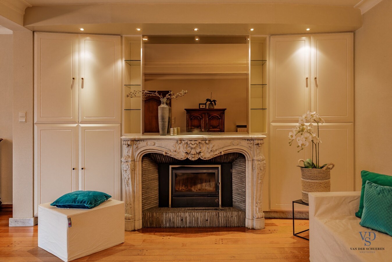 Statige Half Open Bebouwing 