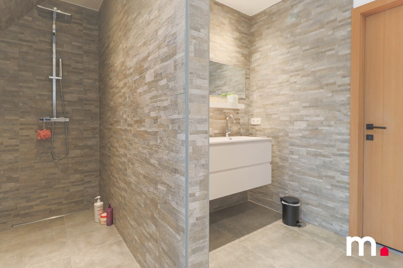 Sublieme Villa met 5 slaapkamers en Zwembad te Kortrijk ! 