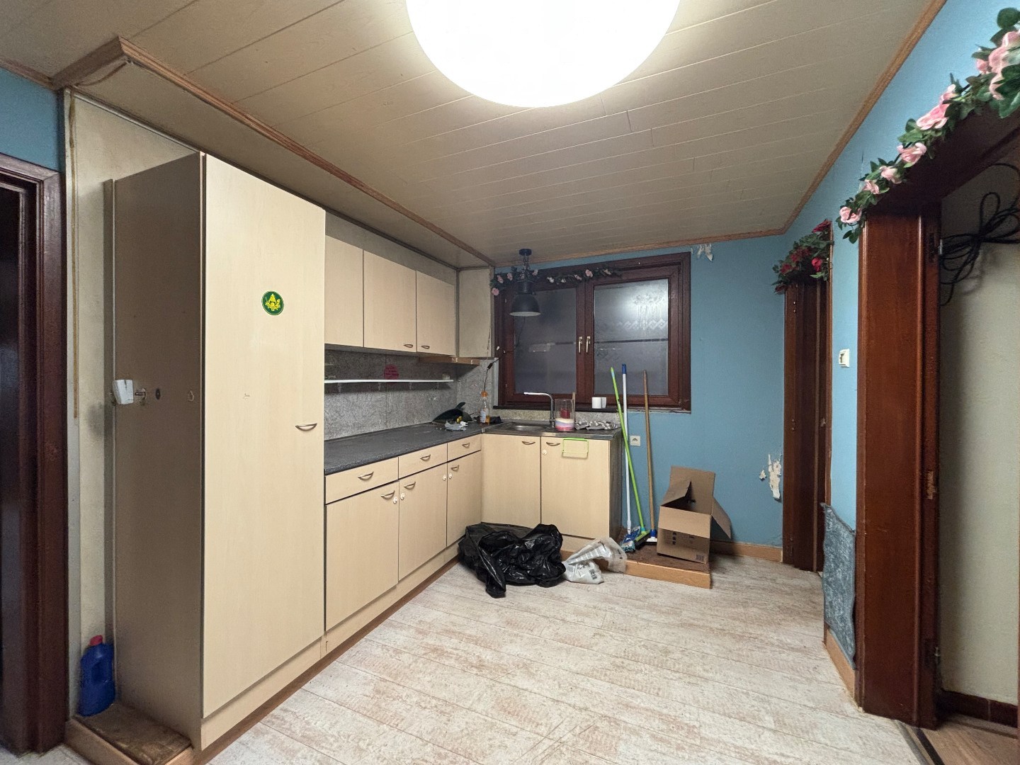 Te renoveren gezinswoning met 2 slpk. in Leopoldsburg 