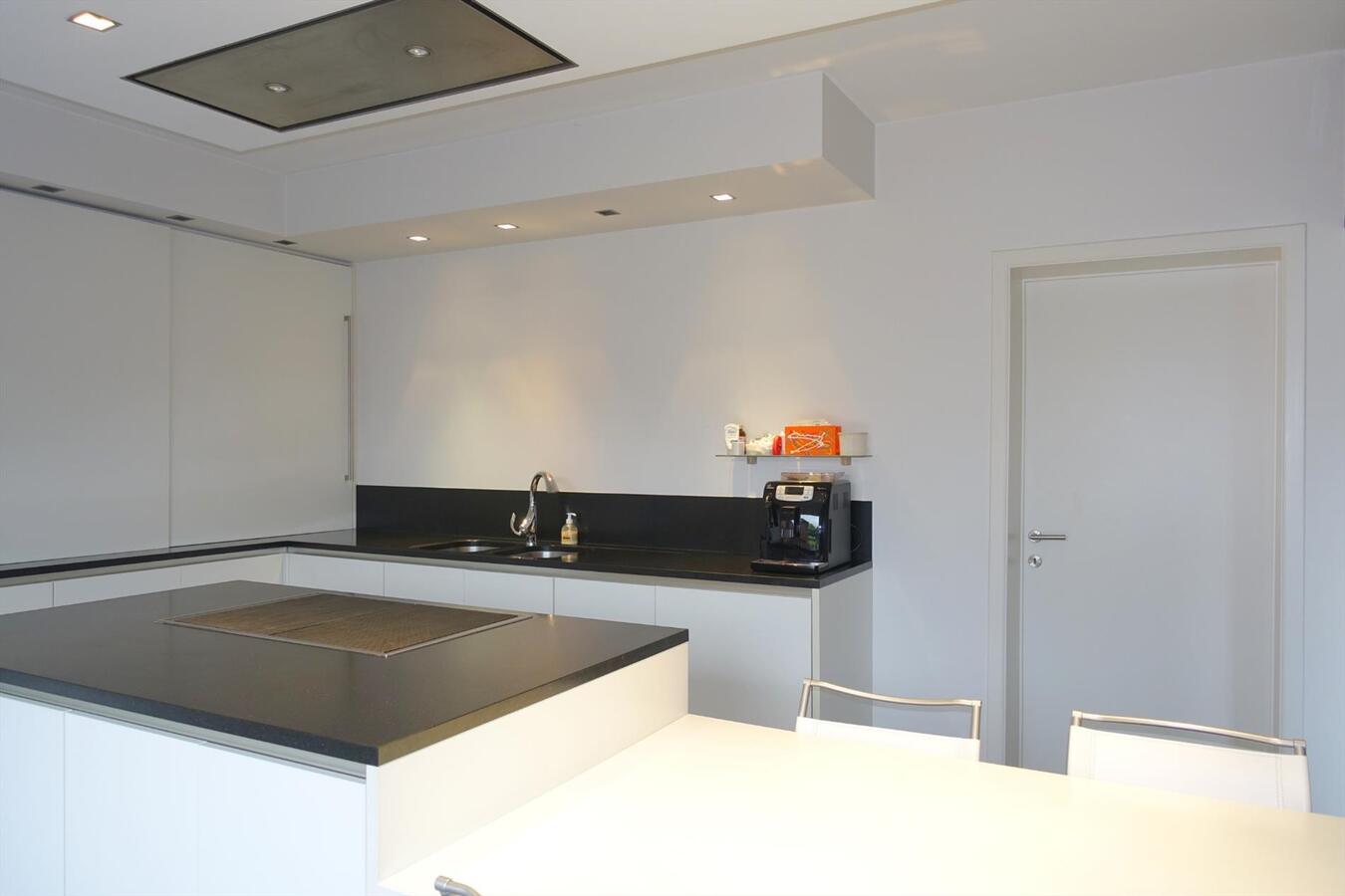 Prachtig ruime gerenoveerde woning 