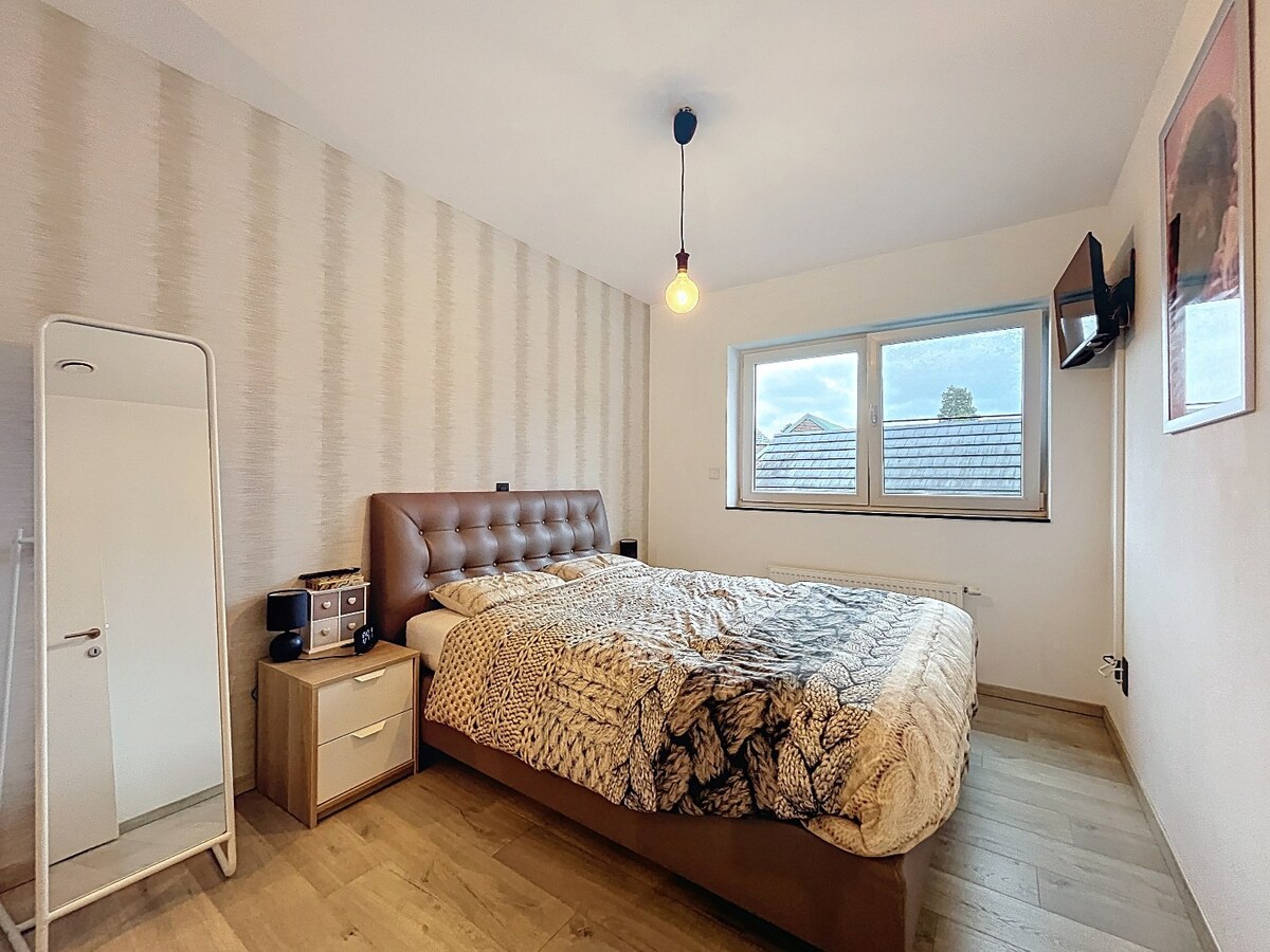 Recente (2017) gezinswoning met garage en tuin te Borsbeke 