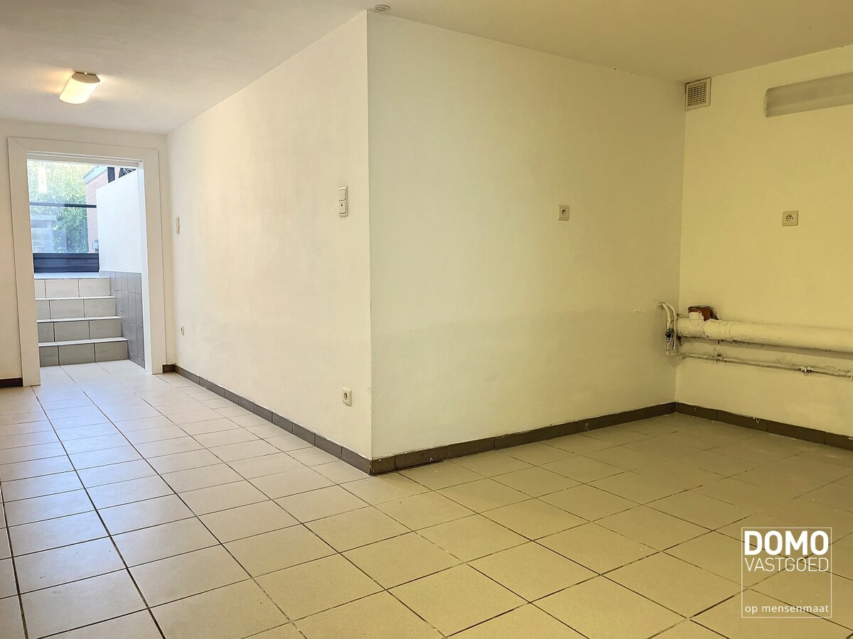 Woning met tuin, garage en 2 slaapkamers op wandelafstand van het centrum van Hasselt 