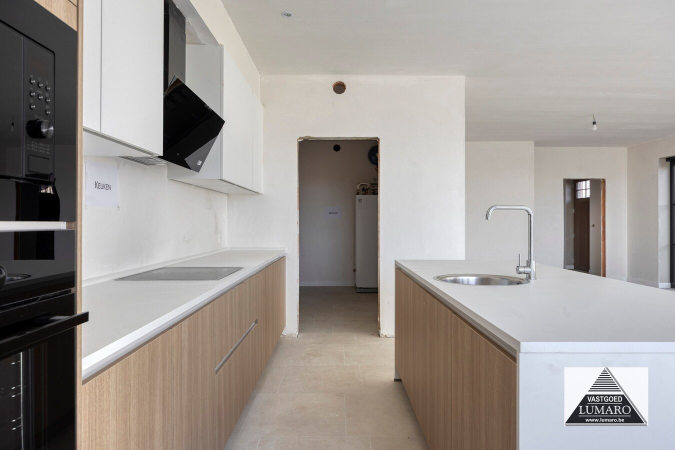 Nieuw gelijkvloers appartement met terras en tuintje 