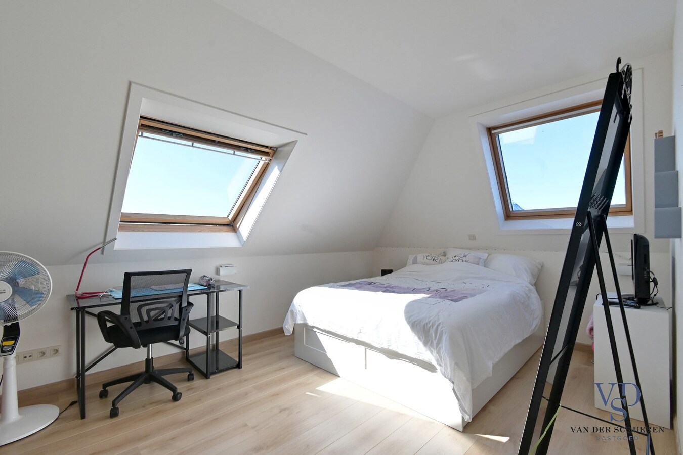 Degelijke Half Open Bebouwing 