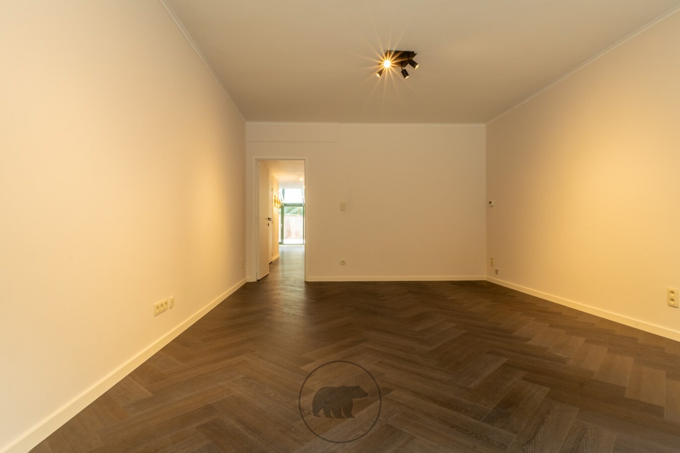 Gerenoveerd appartement aan het Groenevalleipark met ruim terras 