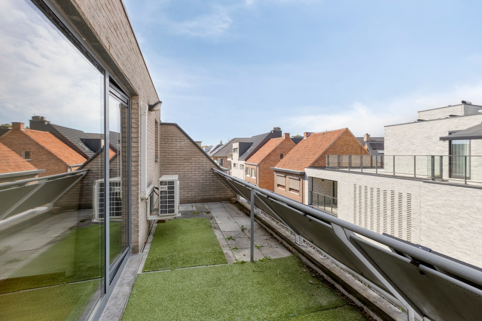 Energiezuinig dakappartement met 1 slpk. in het hart van Tessenderlo 