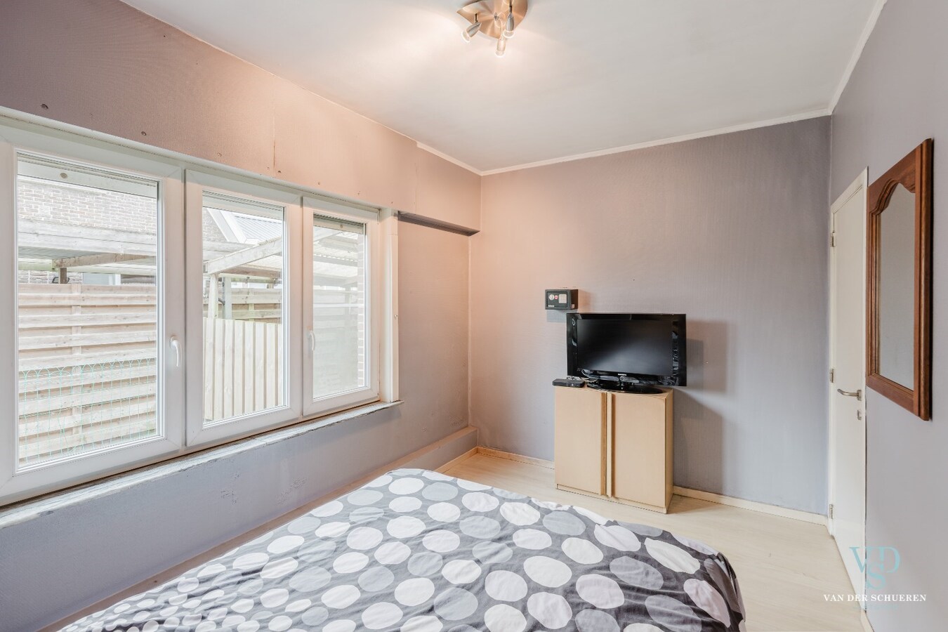 Degelijke, goed gelegen gezinswoning. 