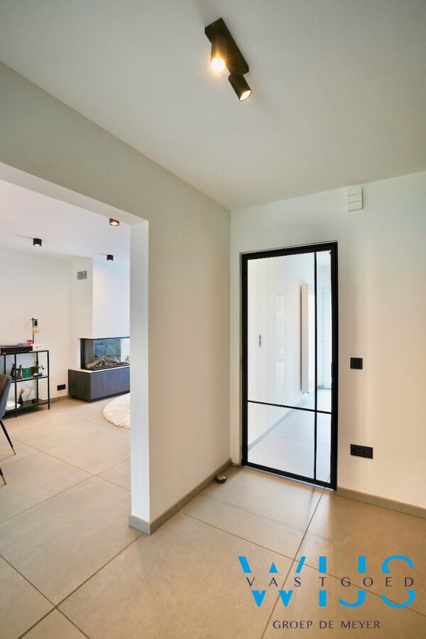 Gezellig instapklaar woonhuis in het hart van Eeklo 