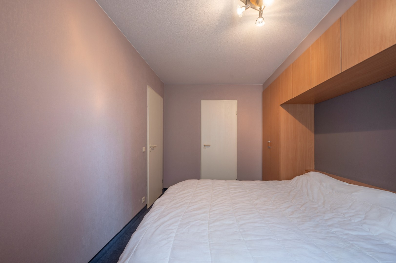 Uiterst ruim appartement met 3 slaapkamers en 2 badkamers 