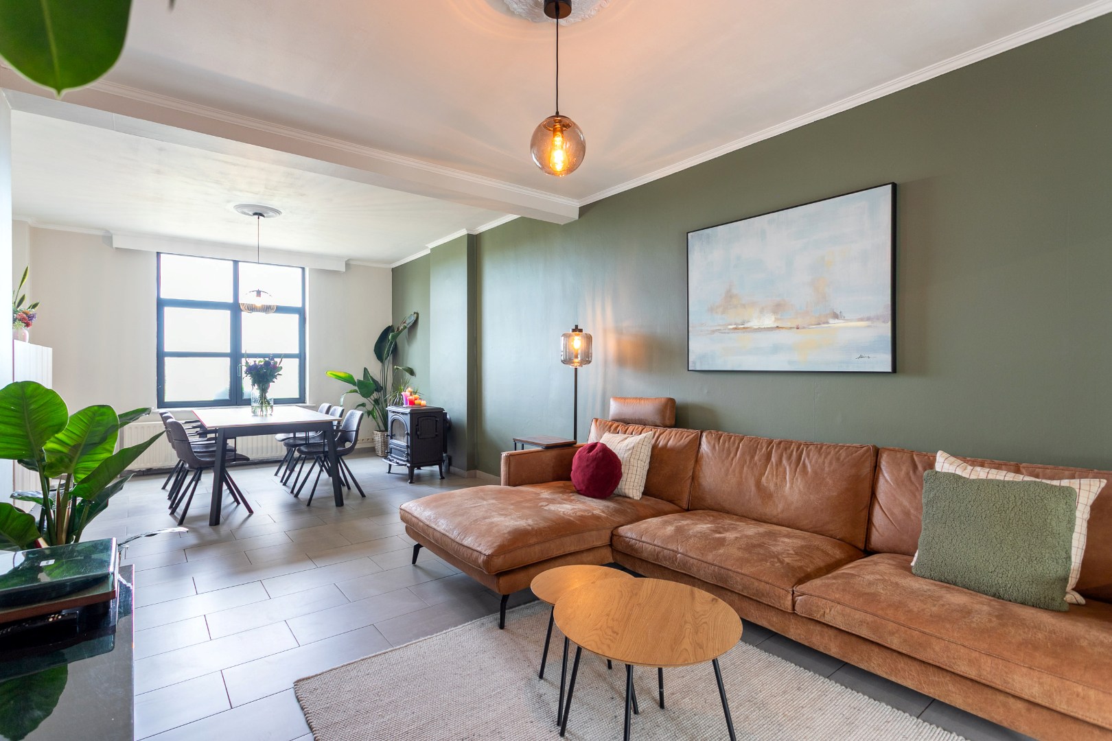 Instapklare driegevelwoning met 3 slpk te Lembeek 