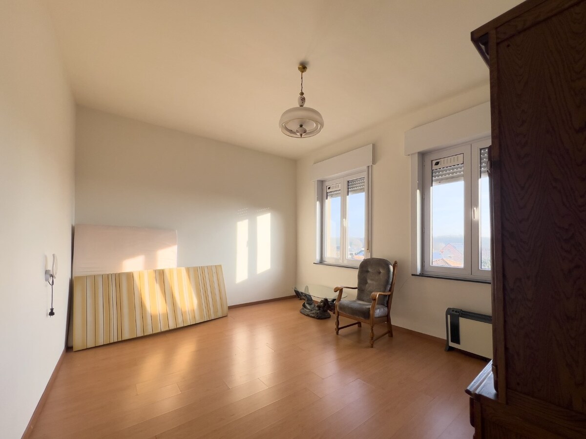 Opbrengsteigendom met 2 appartementen 