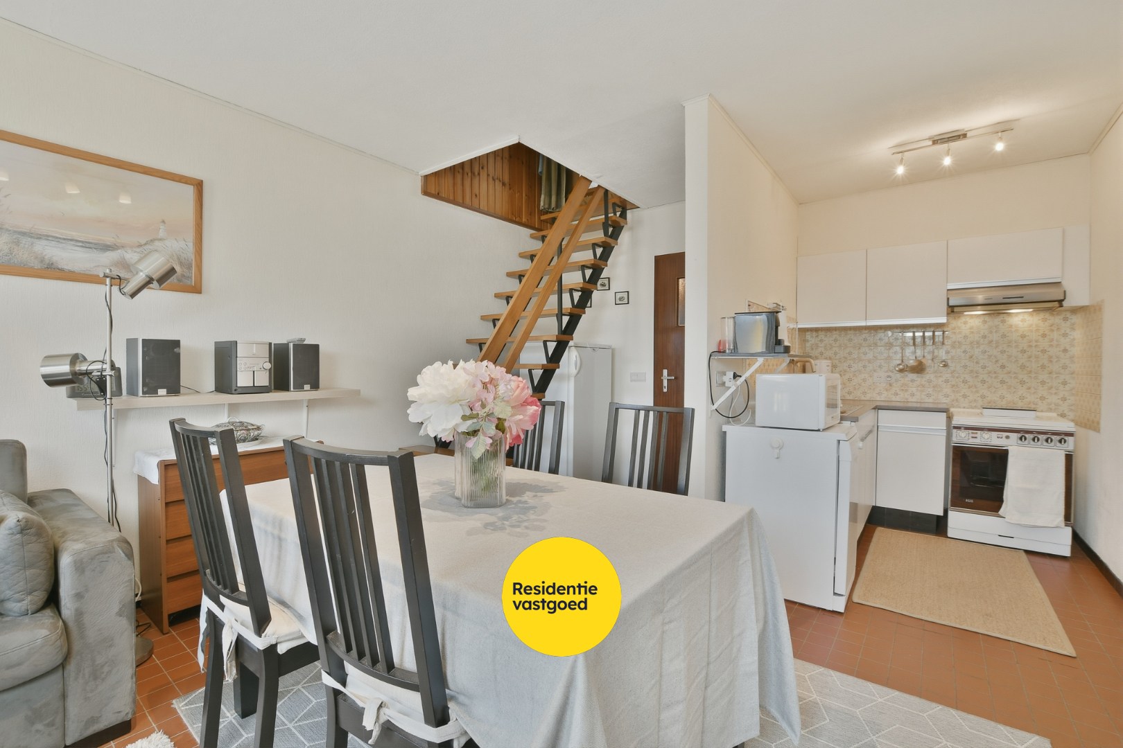 Instapklaar appartement met balkon op topligging vlakbij strand en zee - De Haan 