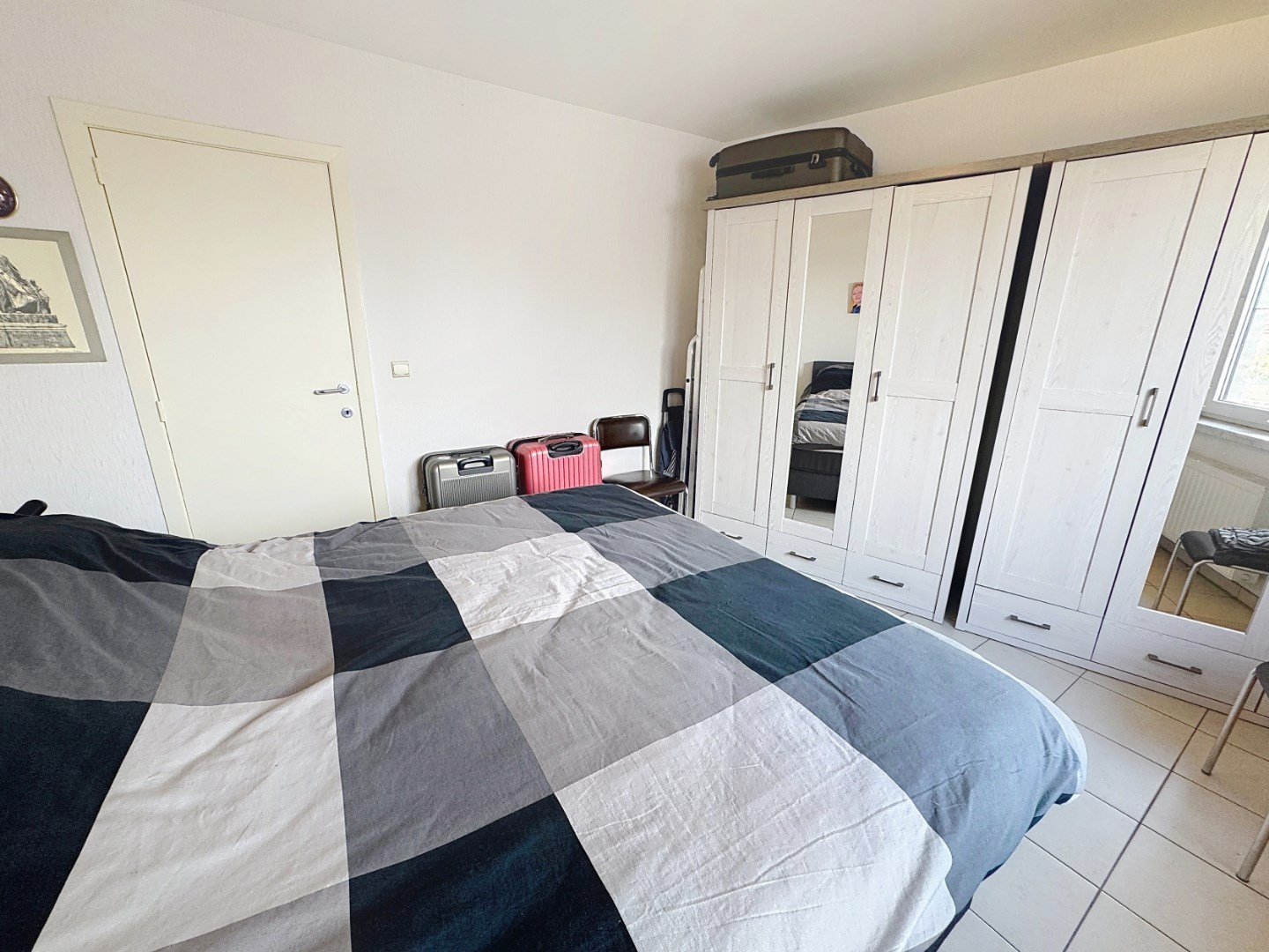 Recent en centraal gelegen appartement met garage 