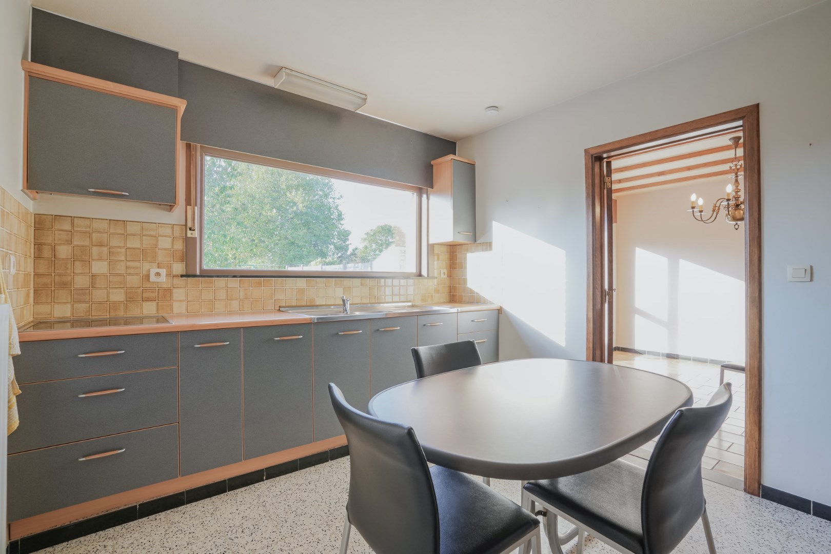 HOB met zonnige tuin in een rustige wijk te Zelzate 