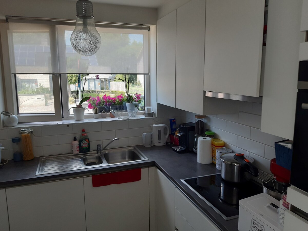 Half open (160 m²) met zonnepanelen ! 