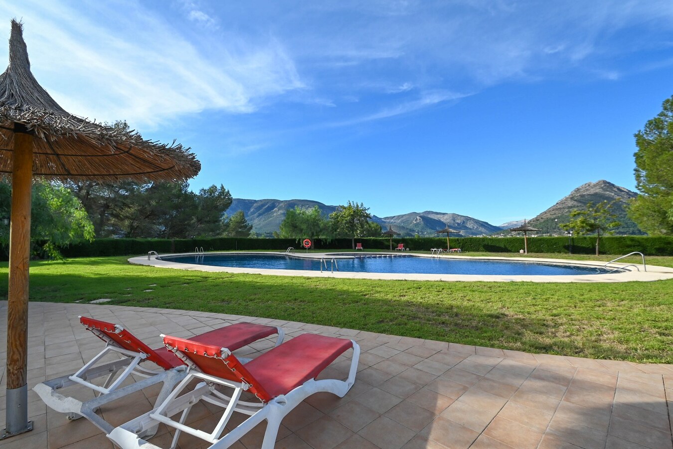 PRACHTIGE BUNGALOW GELEGEN IN HET RUSTIGE MURLA MET PRACHTIG BERGZICHT. 