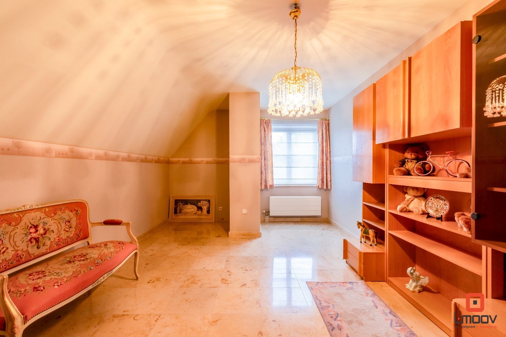 Open bebouwing met magazijn op een landelijke locatie! 