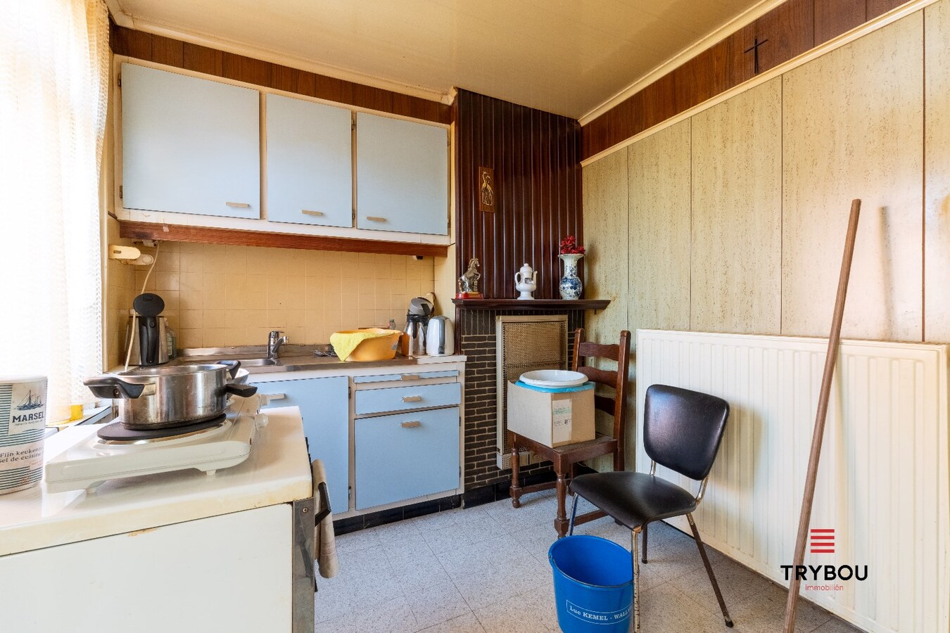 Woning met magazijn op 1203 m² – veel potentieel 