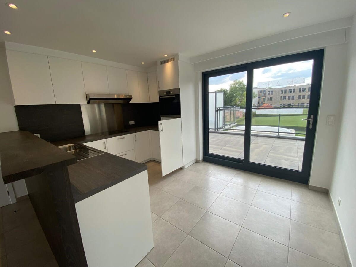 Uiterst ruim, energiezuinig appartement met groot terras 