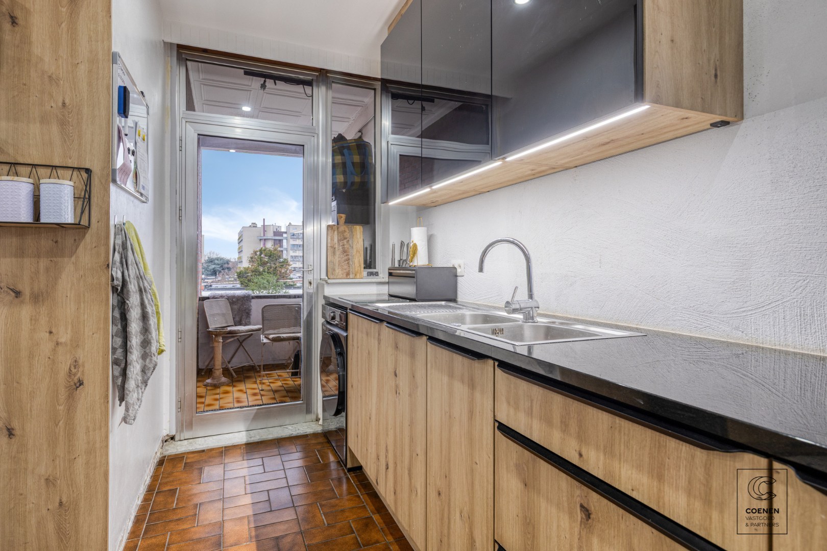 Ruim, lichtrijk appartement van 124 m² en twee slaapkamers te Antwerpen! 