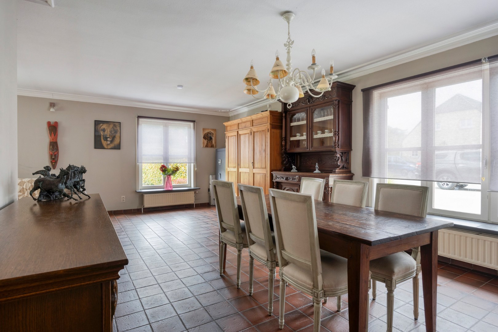 Ruime instapklare woning met 4 slpk. op perceel van 61a 2ca in Mol 