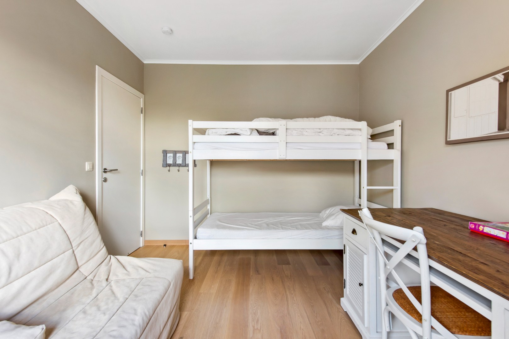 Appartement spacieux et meublé avec 3 chambres 