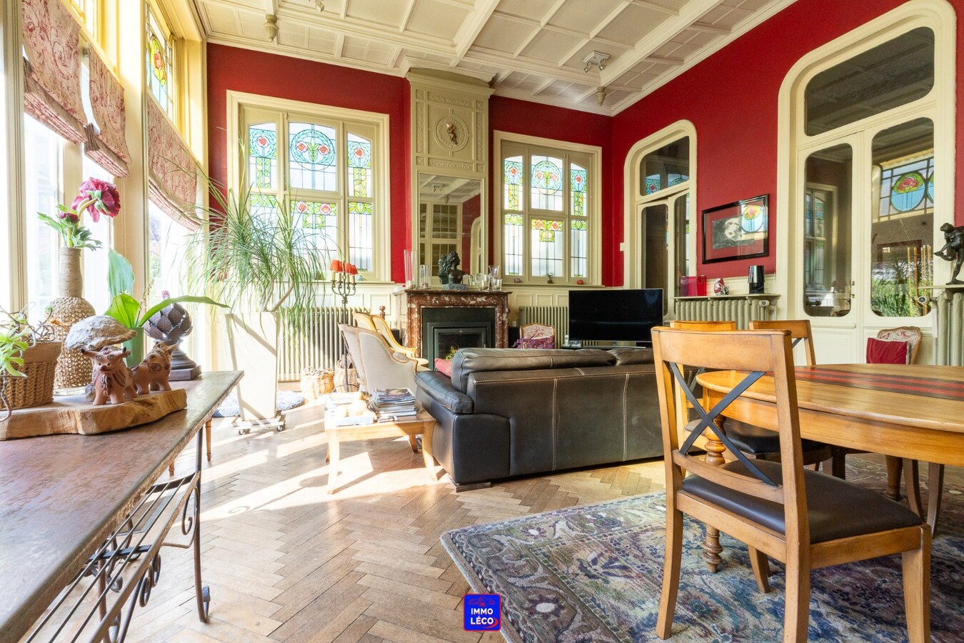 Maison de Maître chargée d'histoire, une propriété unique dans le centre-ville ! 