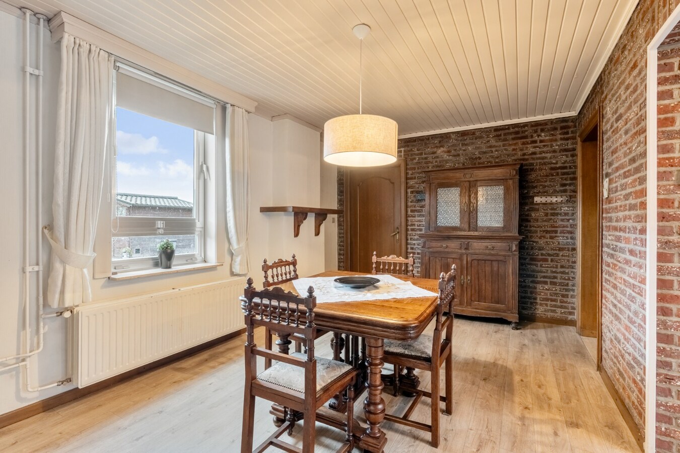 Charmante gezinswoning op een perceel van 5a58ca te Lanklaar, een deelgemeente van Dilsen-Stokkem. 