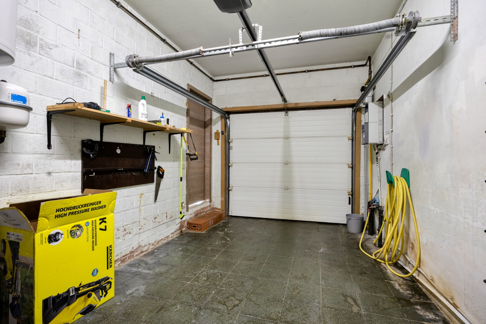 Halfopen bebouwing met 4 slaapkamers, oppervlakte 12a27ca - EPC 318 