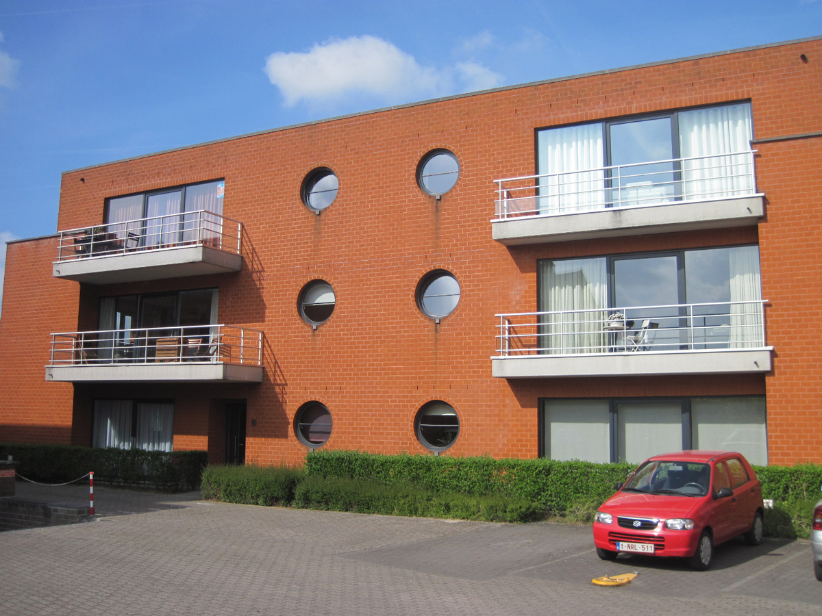 Aangenaam, eigentijds appartement met 2 ruime terrassen. 