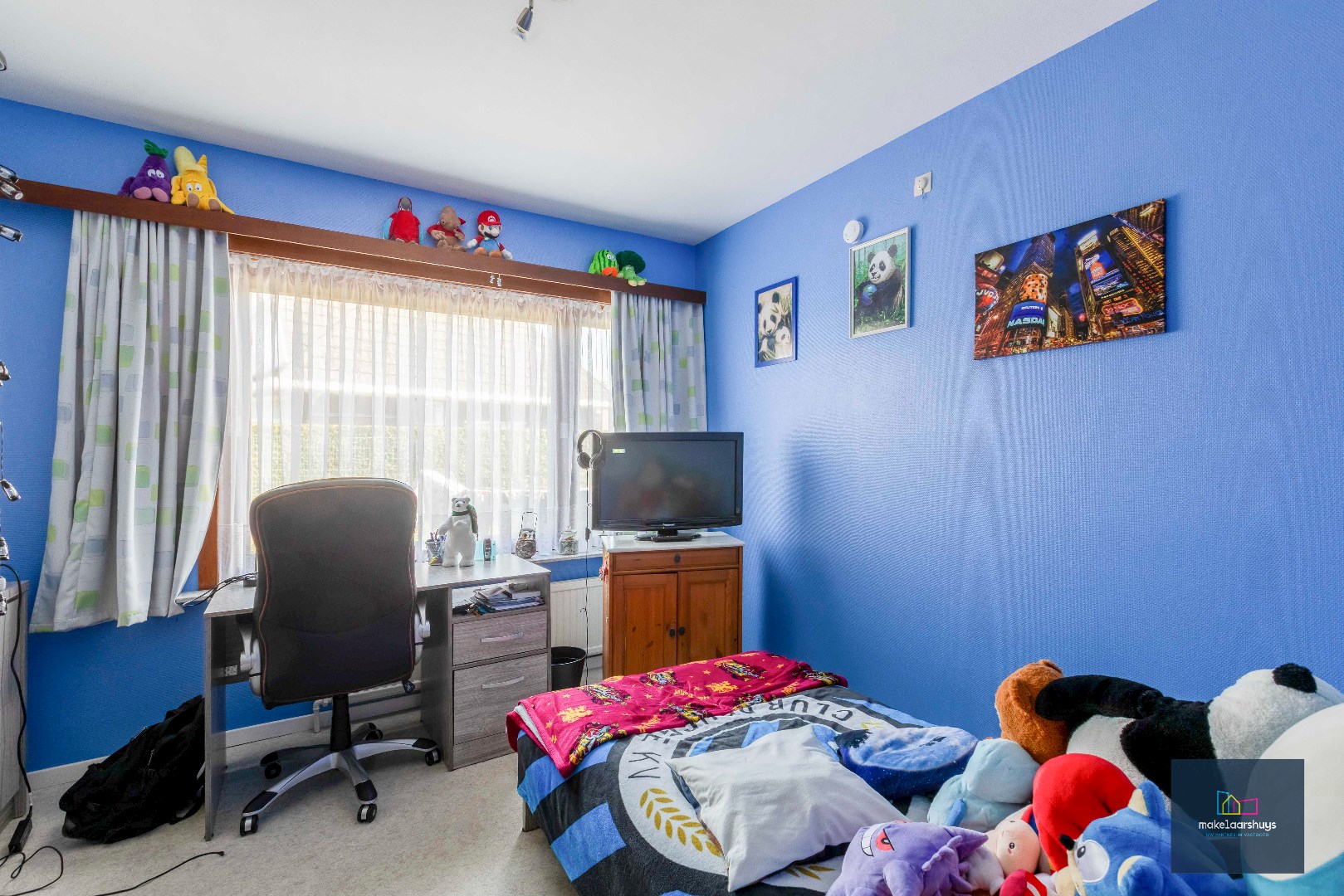 Building met 2 app. met 3 slps en 2 garages 