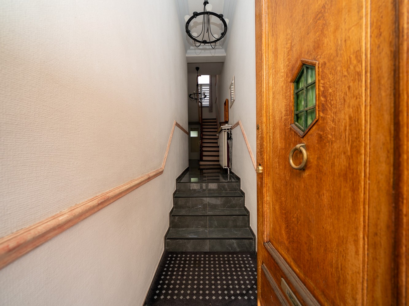 Charmante woning met 4 kamers en stadstuin 