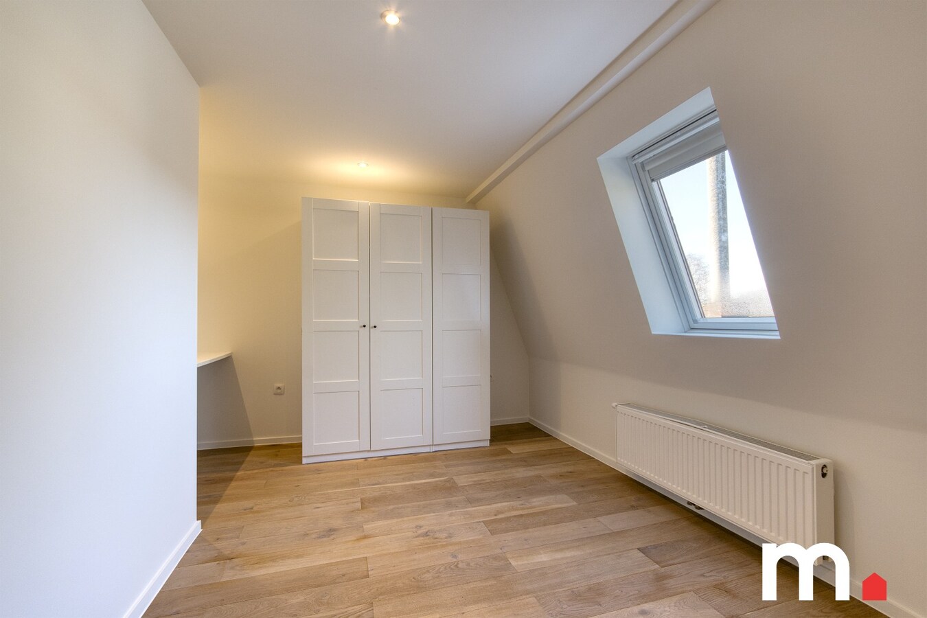 Instapklare woning met uitweg te Kortrijk ! TOPPER ! 