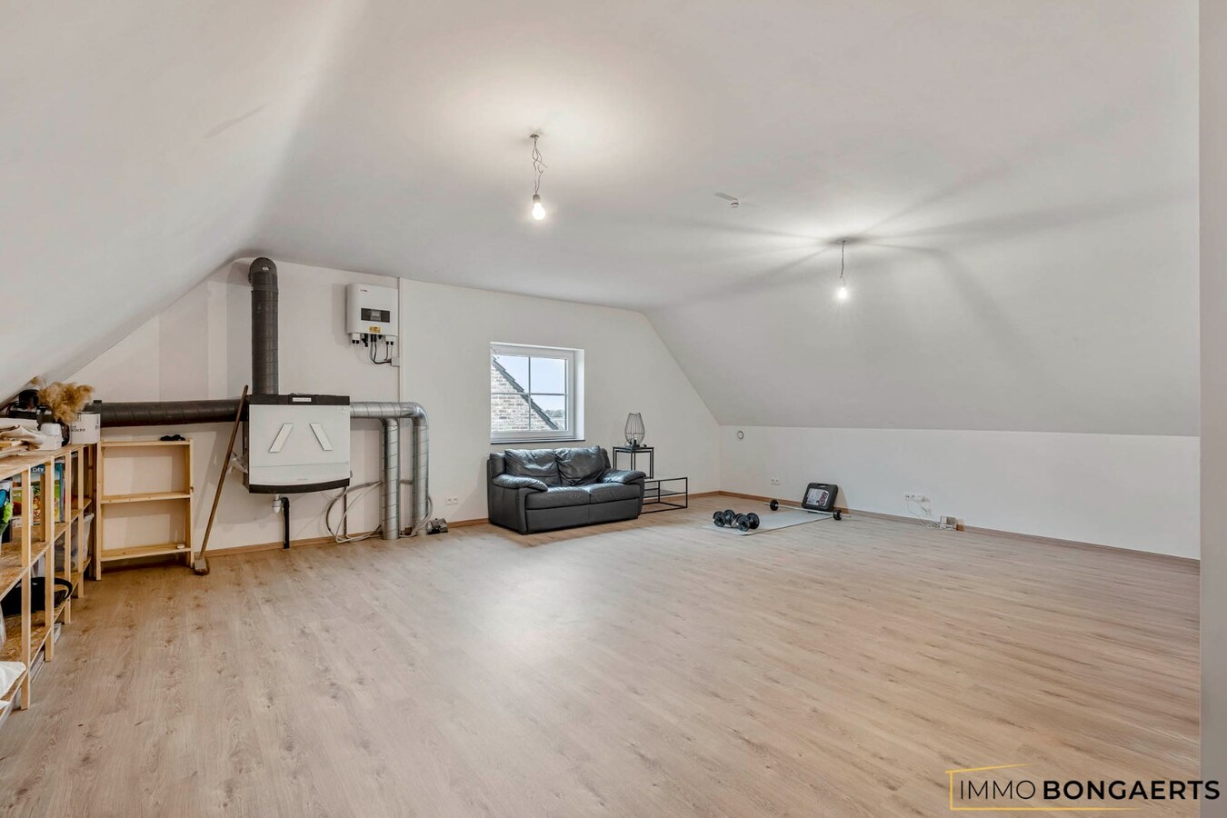 Recente gezinswoning met 3 slaapkamers 