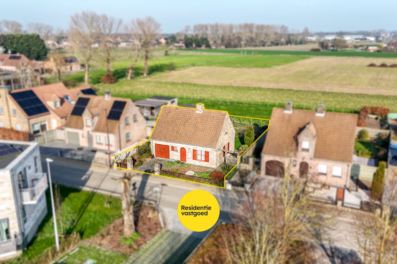 Open bebouwing met garage op 487 m² in Oudenburg 