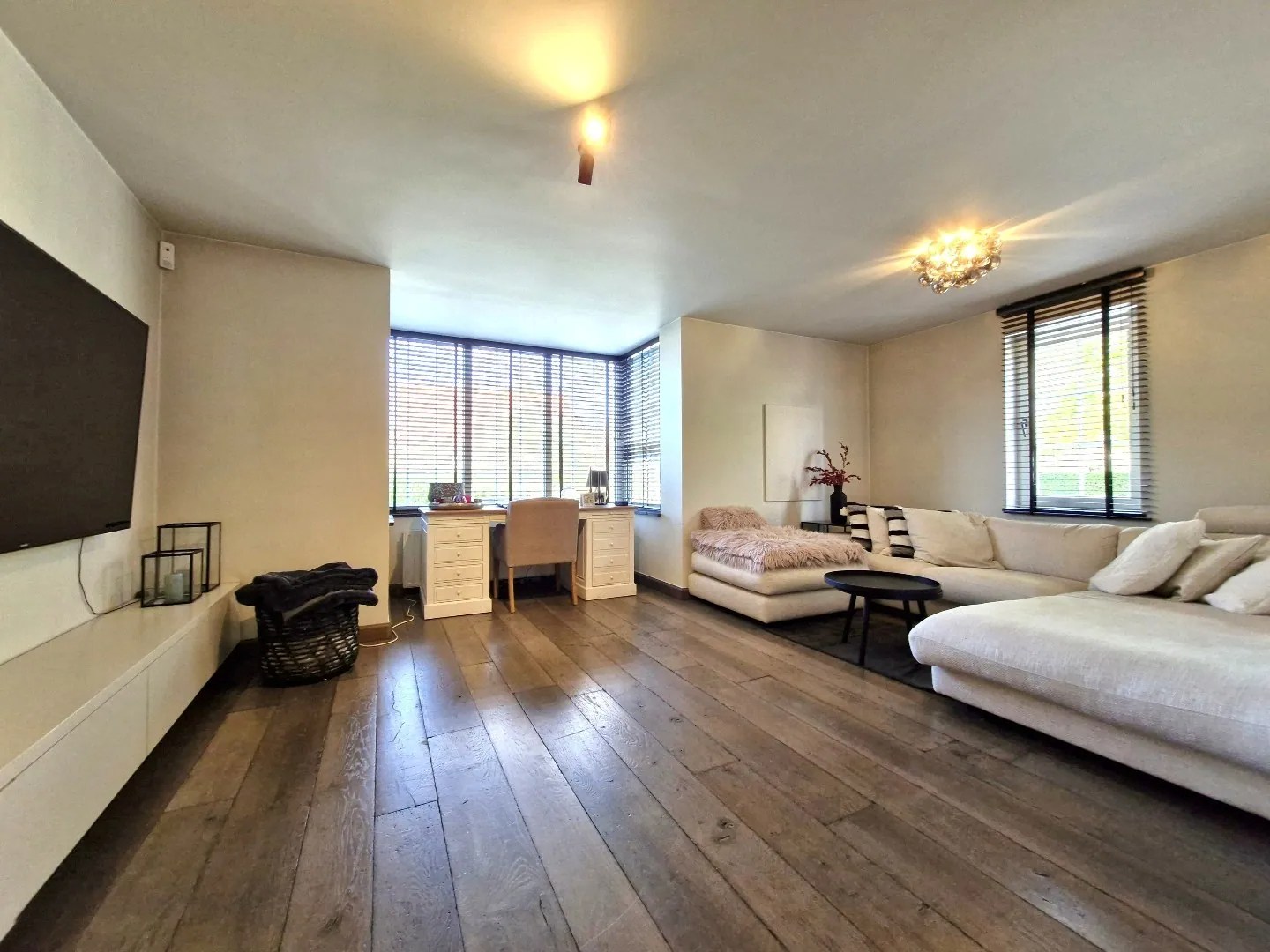 Charmante halfopen woning nabij Knokke met open zichten 