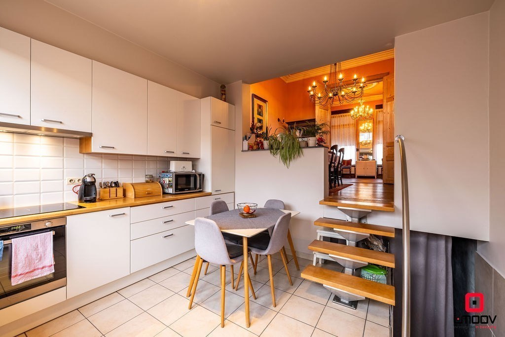 Bel-étage woning met 5 slaapkamers in Gent 