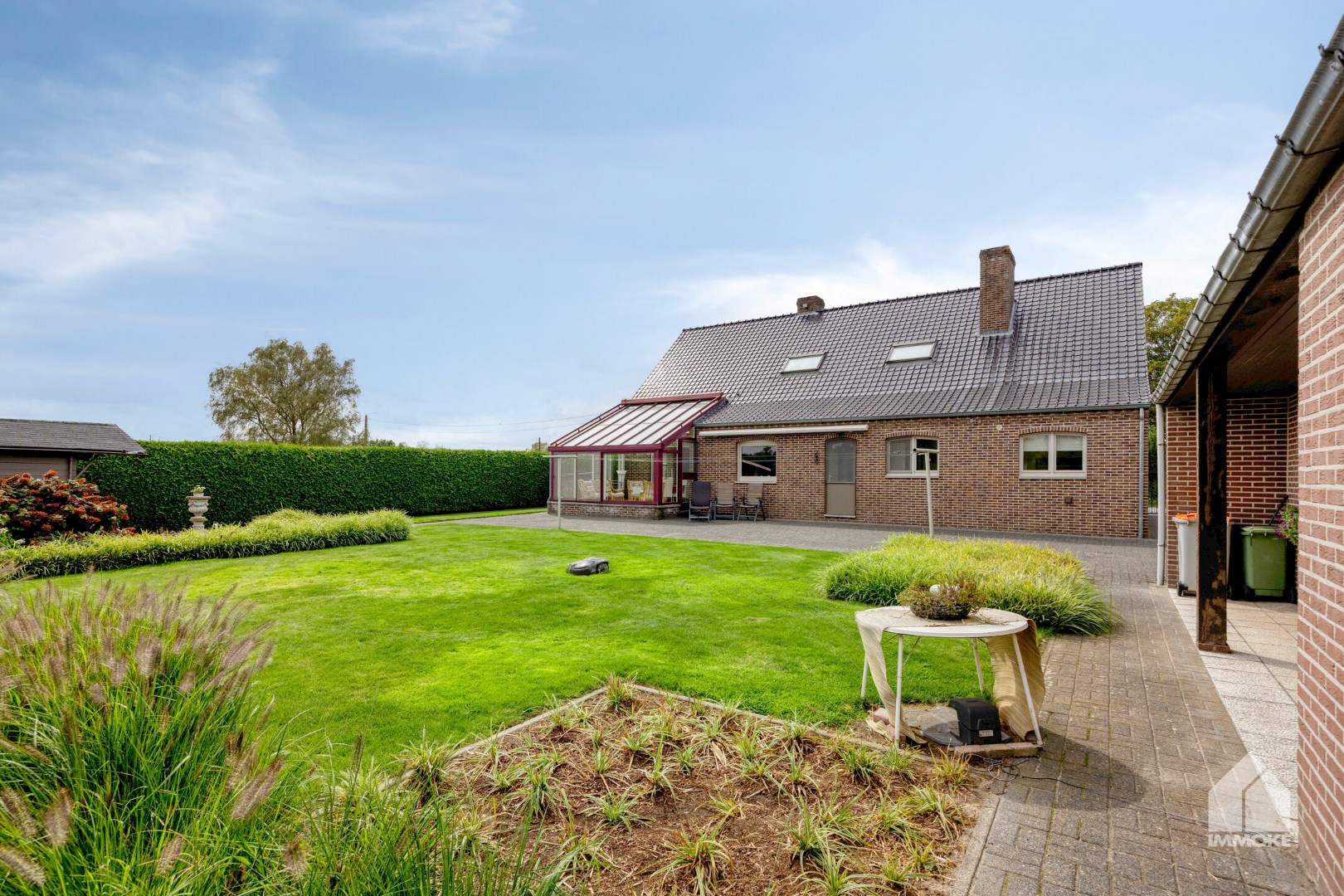 Stijlvol landhuis op 14a 88ca met aangrenzend weiland van 35a 5ca. 