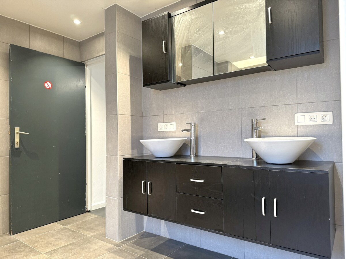 Kantoor verhuurd in Ravels