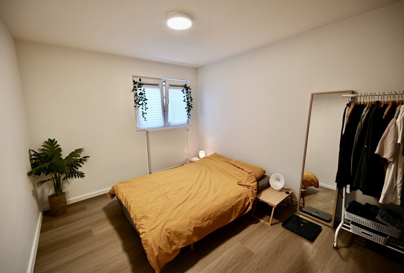 CHARMANT 2 SLAAPKAMER APPARTEMENT OP ZEER CENTRALE LIGGING 