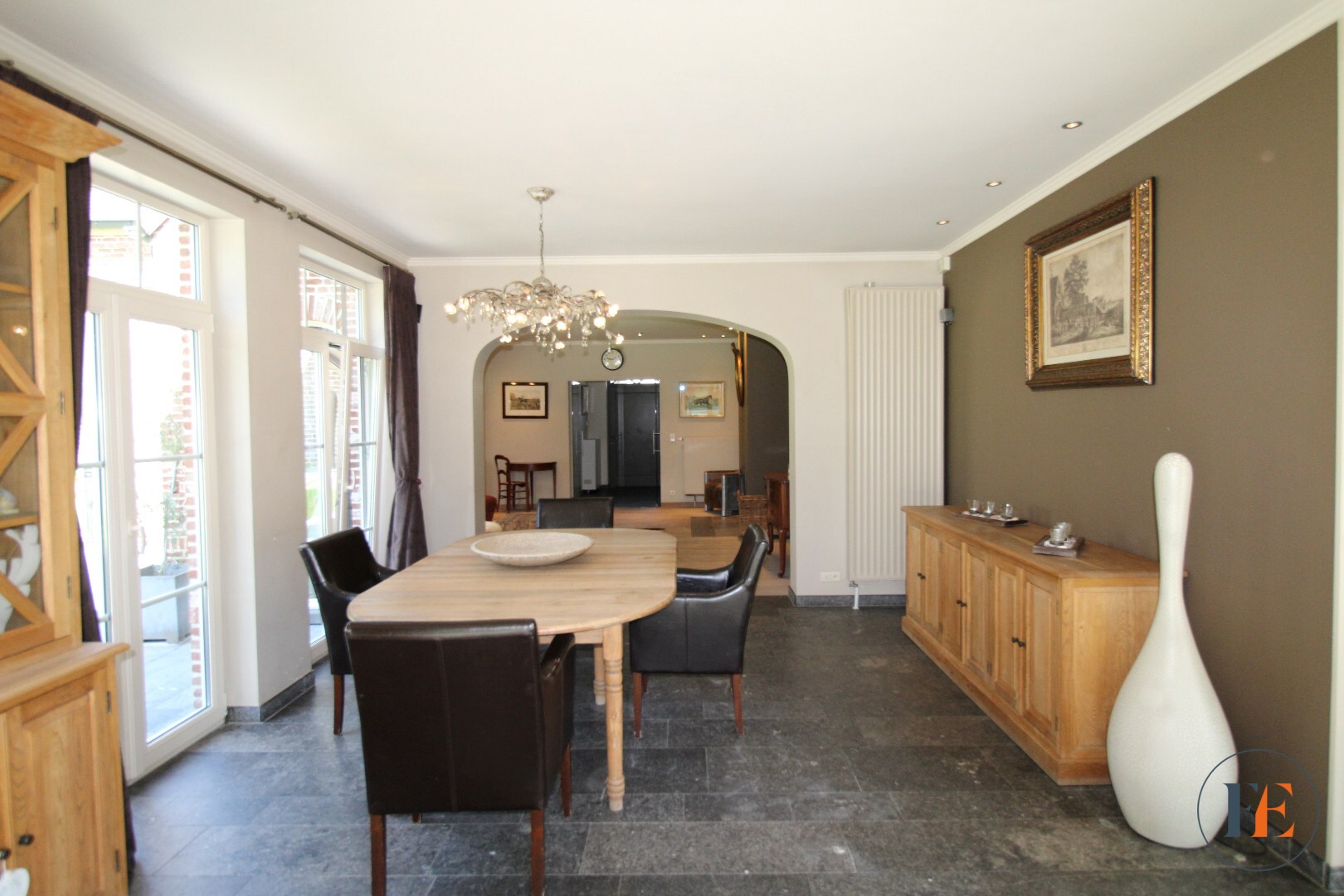 Klassevolle  villa in Mariakerke. 
