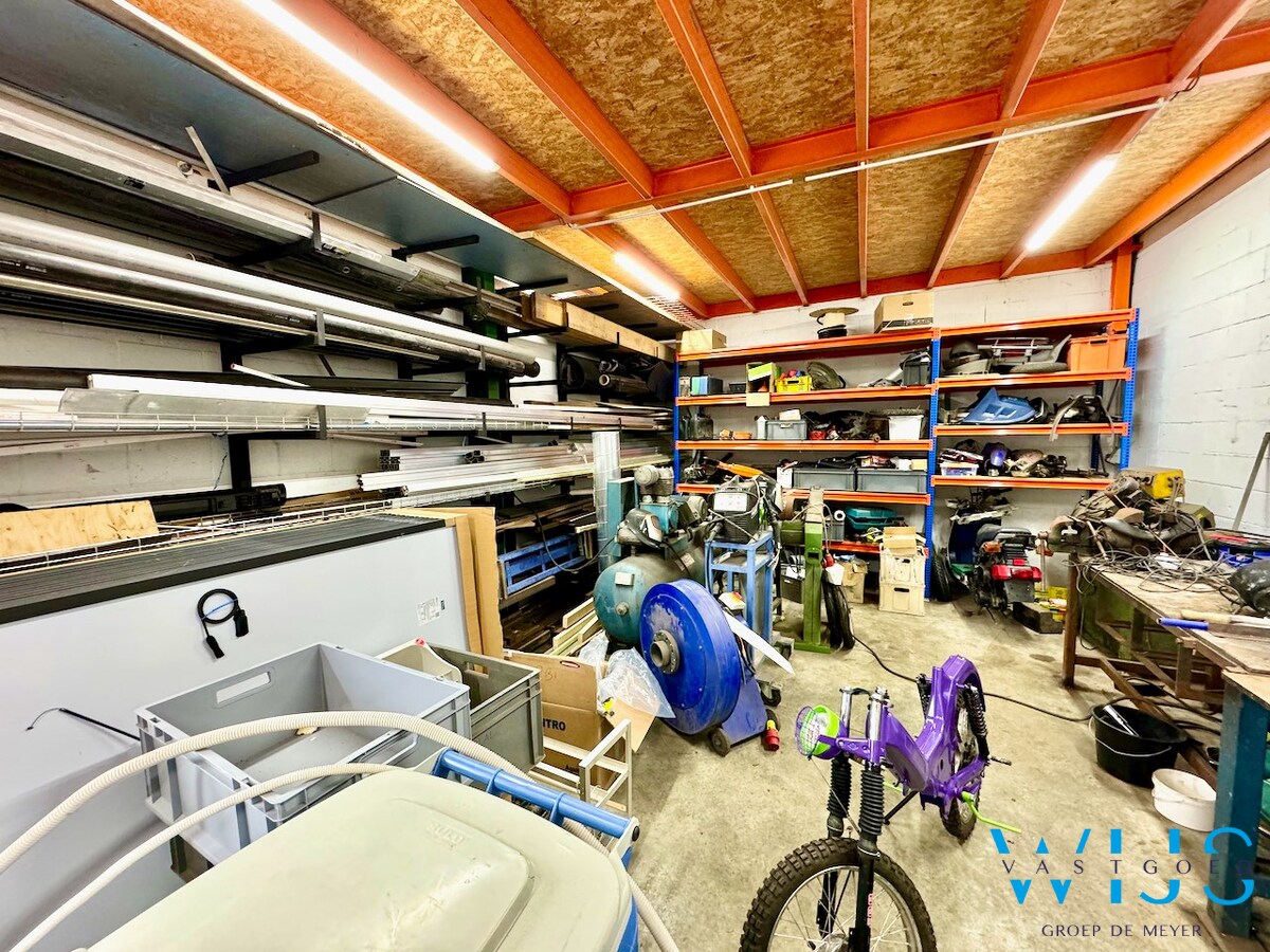 Instapklaar &amp; energiezuinig woonhuis met LOODS te Kluizen ! 