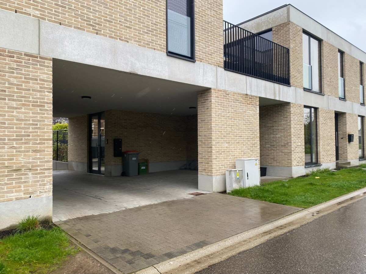 3 Parkeerplaatsen te koop in de garage-parkeerplaats van Residentie "Poort tot Heilderveld" 