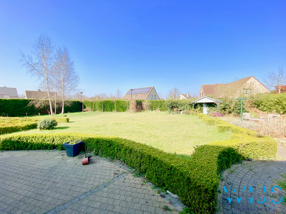 Ruin woonhuis op een perceel van 1116 m²! 