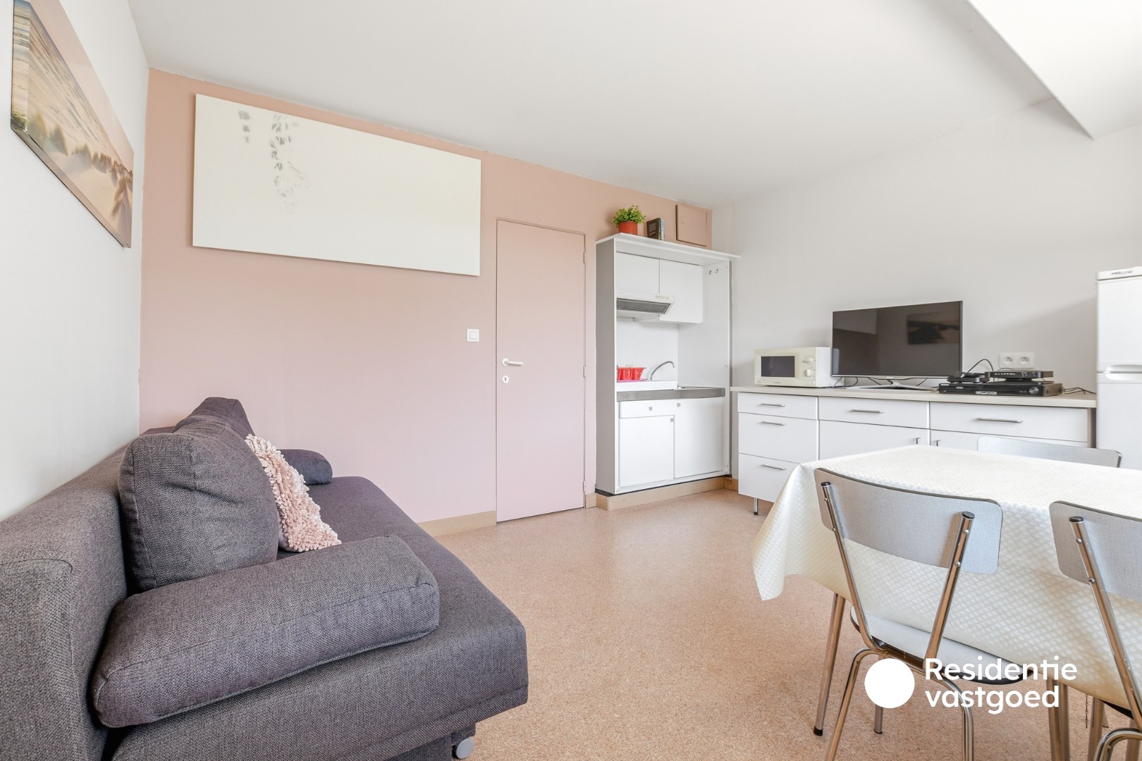 Instapklaar éénslaapkamerappartement met terras, berging en staanplaats in Vosseslag 